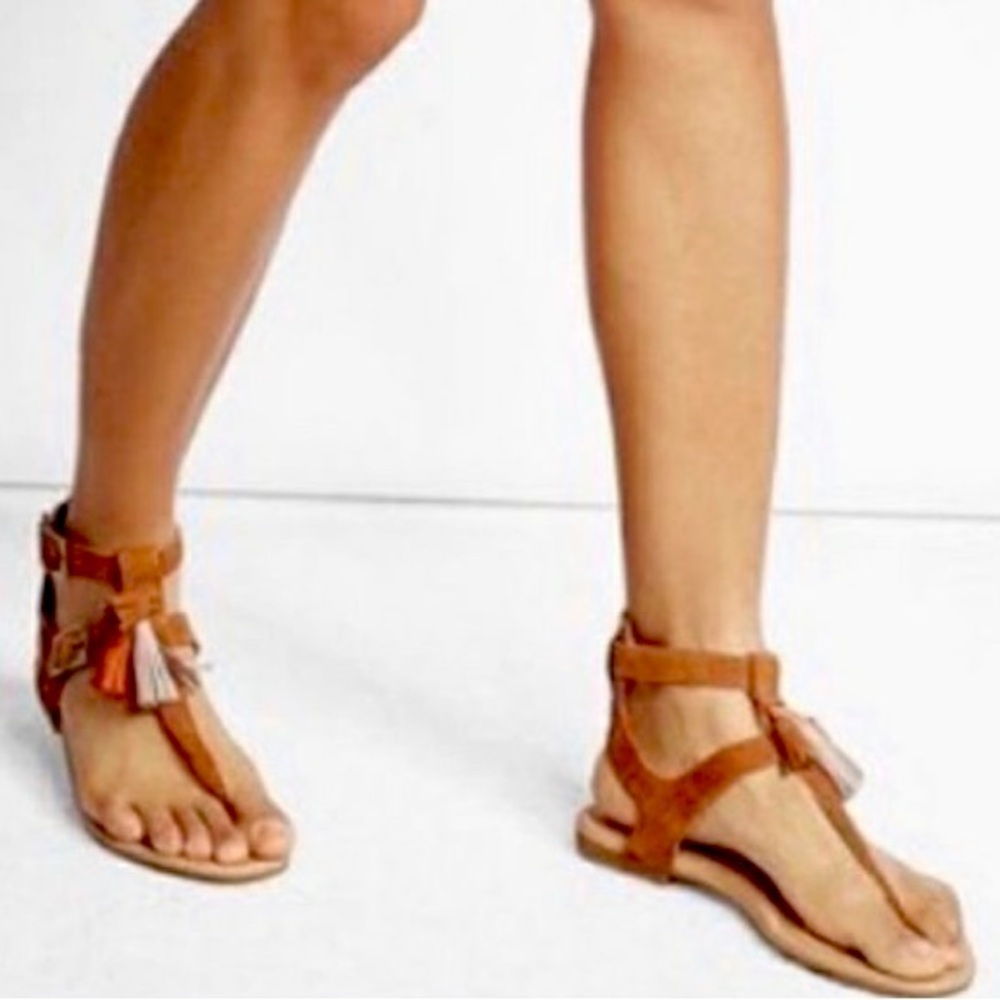 UGG Lecia Tassel Leather Boho Sandal, brown, size 6